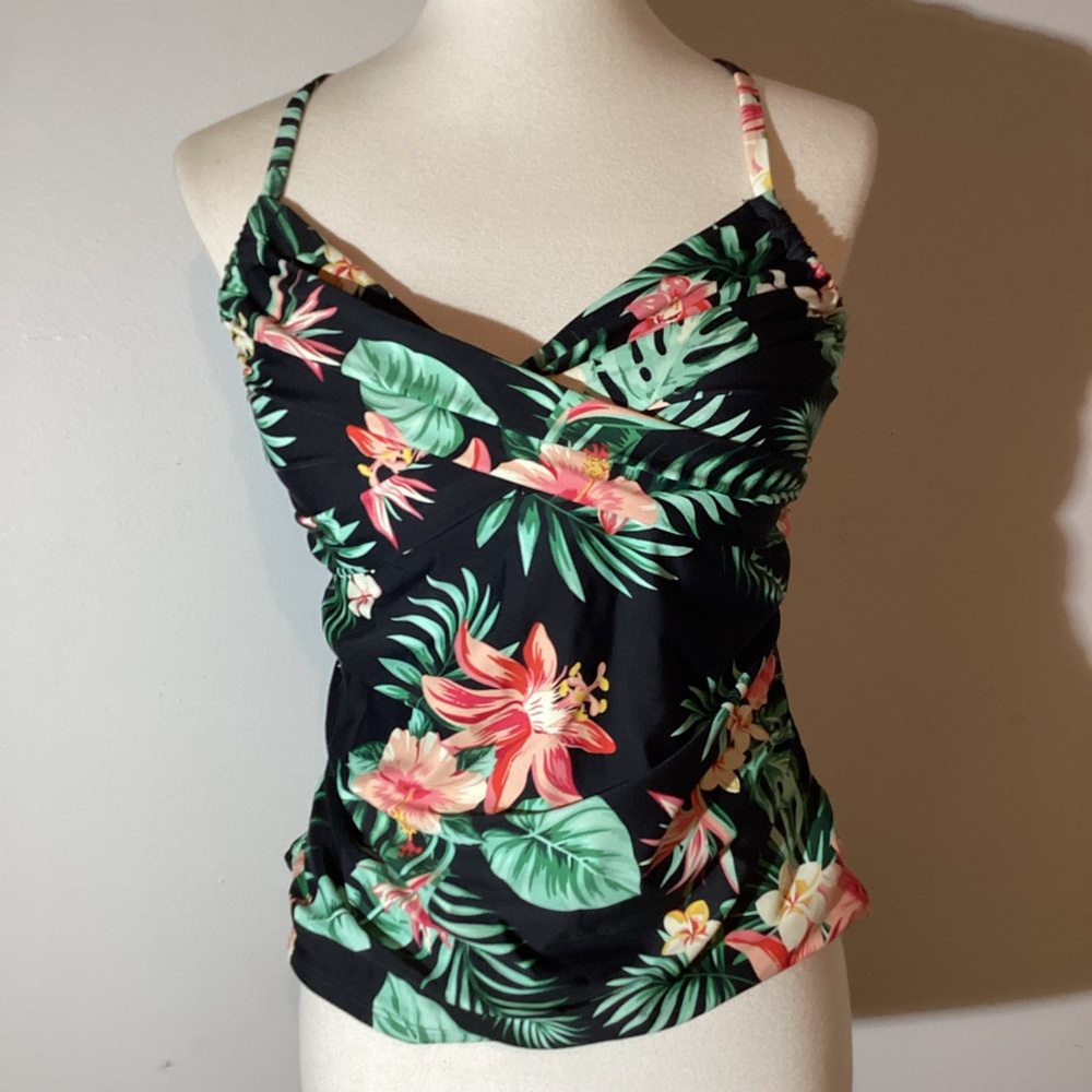 Cupshe Ruched floral Tankini, lined front, adj criss cross straps, Vneck, L